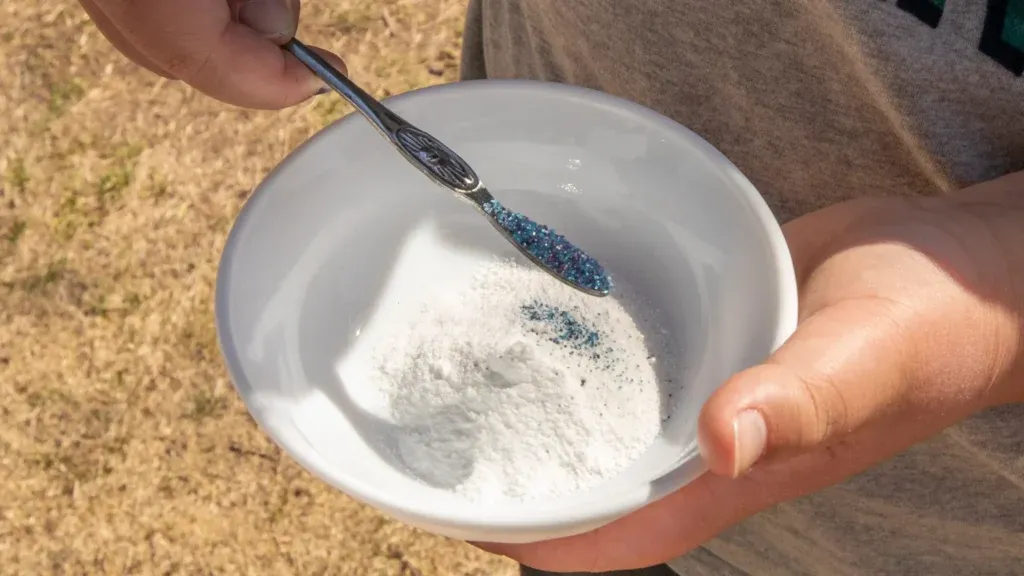 入浴剤づくりの様子